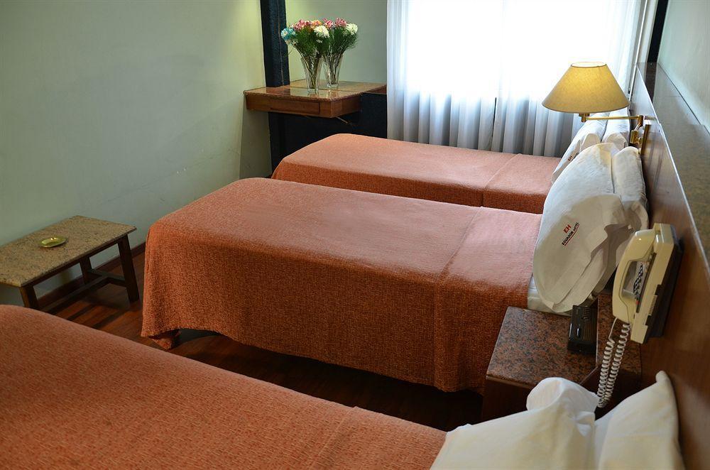 Ecuador Hotel Буенос Айрес Екстериор снимка