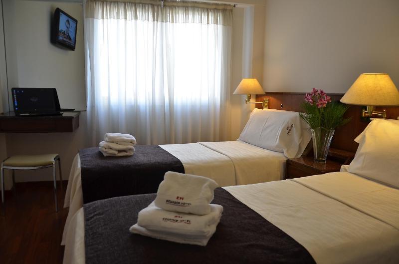 Ecuador Hotel Буенос Айрес Екстериор снимка