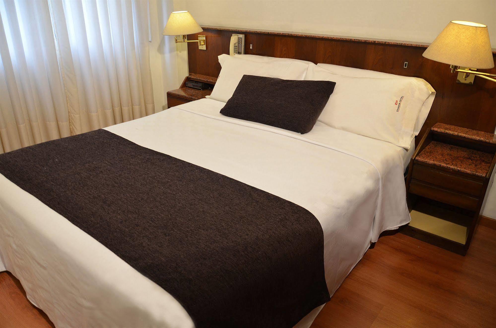 Ecuador Hotel Буенос Айрес Екстериор снимка