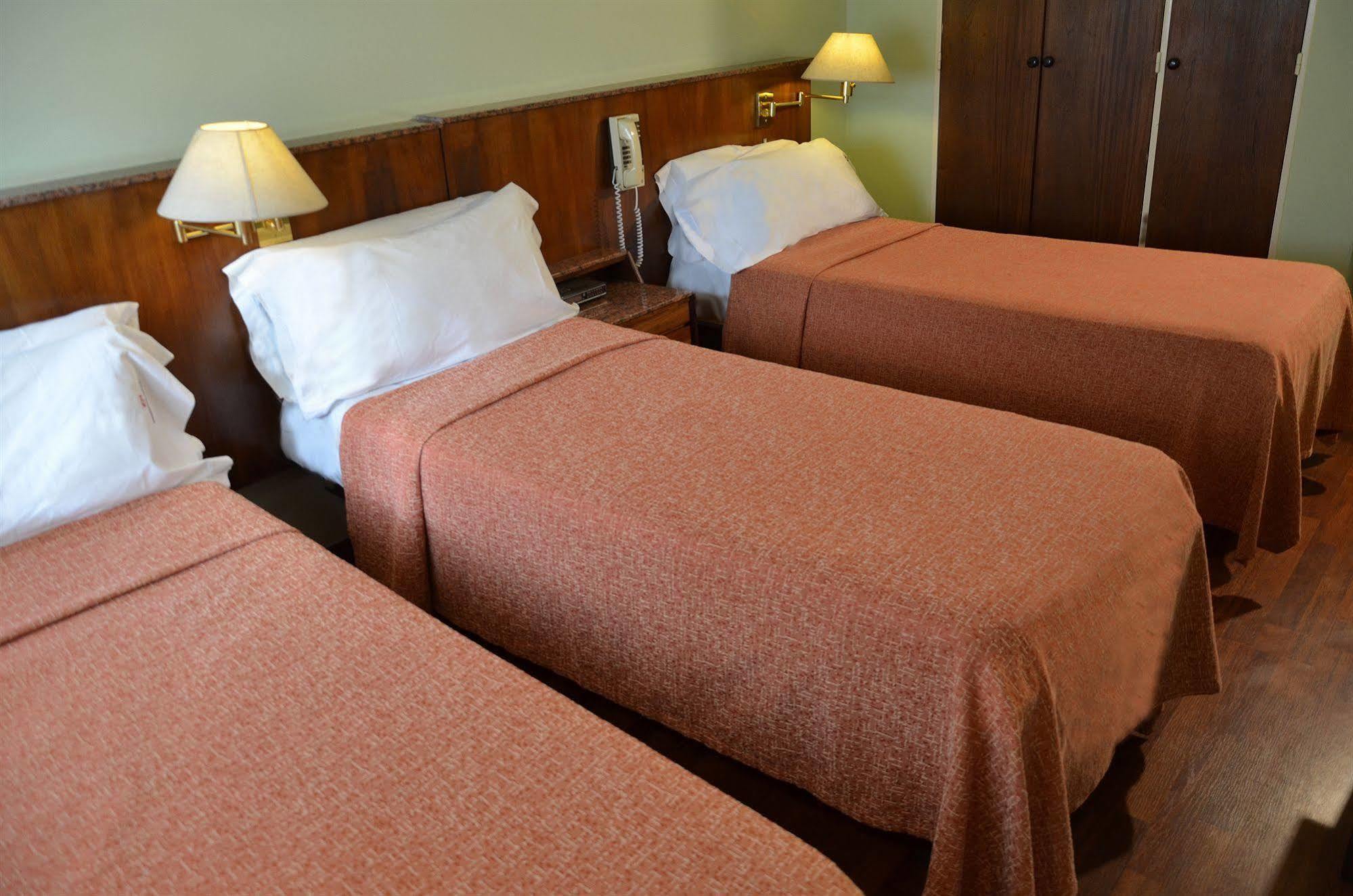 Ecuador Hotel Буенос Айрес Екстериор снимка