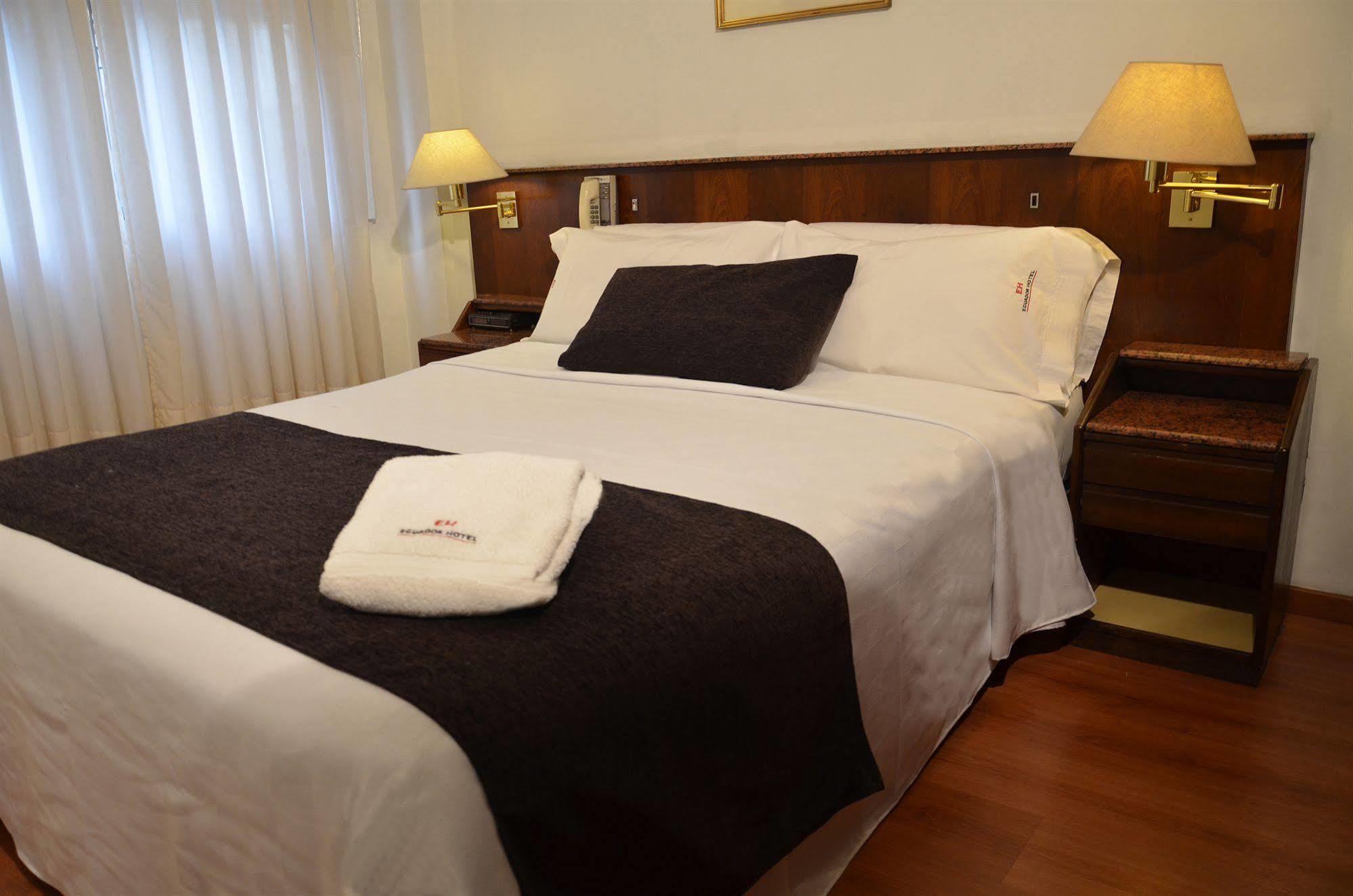 Ecuador Hotel Буенос Айрес Екстериор снимка