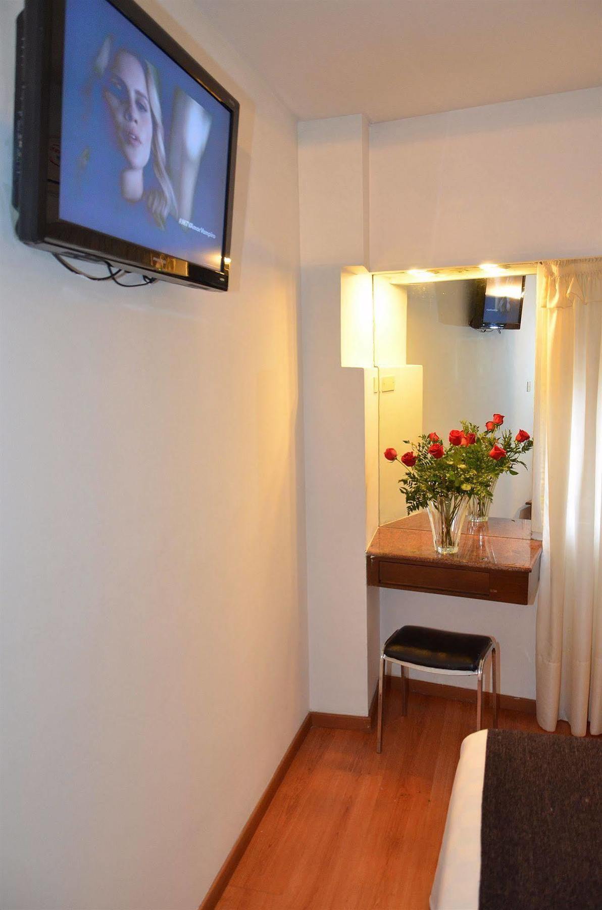 Ecuador Hotel Буенос Айрес Екстериор снимка